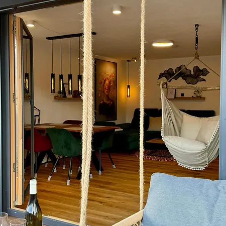 Hangout Apartment Neckartenzlingen